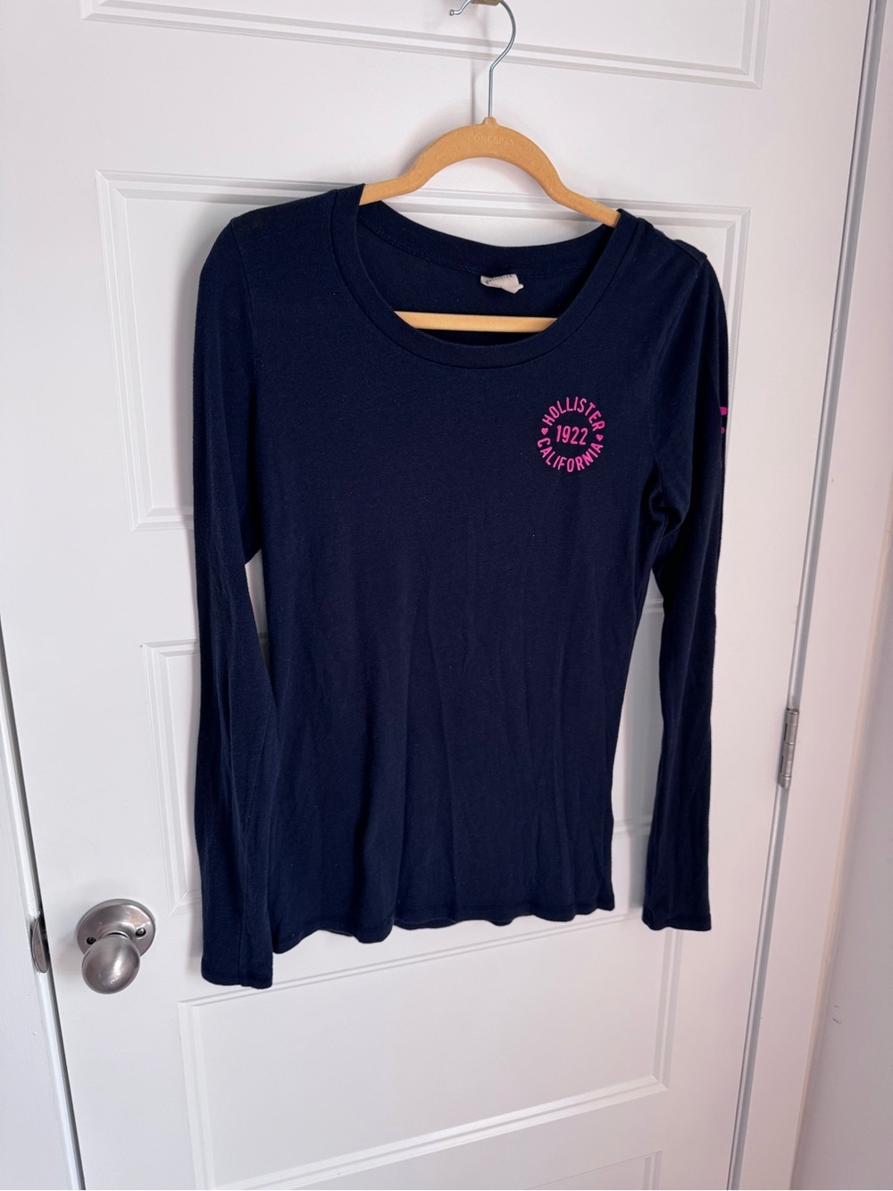 Hollister Navy Long-Sleeve Graphic Tee - Pink Logo